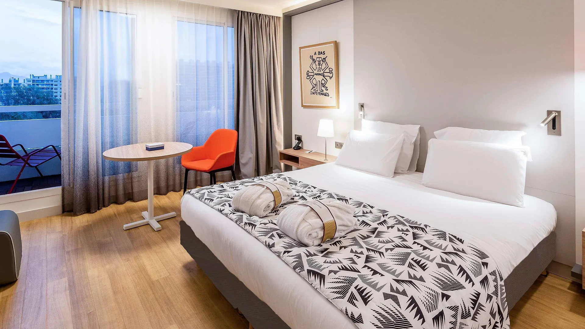 Mercure Marseille Centre Prado Velodrome Отель