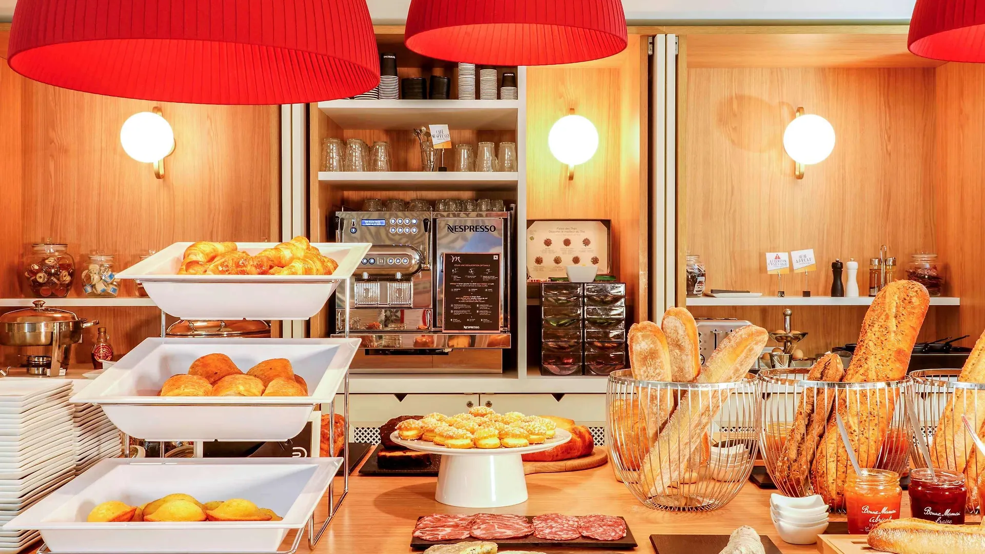 Mercure Marseille Centre Prado Velodrome Отель