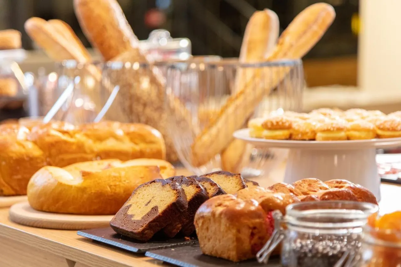 **** Отель Mercure Marseille Centre Prado Velodrome Франция